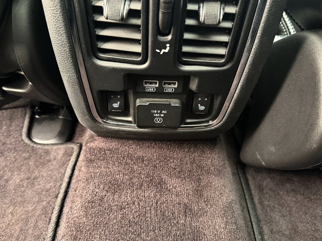 Used 2016 Jeep Grand Cherokee SRT w/ Trailer Tow Group IV AWD/4WD image 11