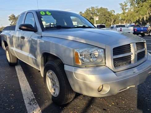 Used 2006 Dodge Dakota ST w/ Sport Appearance Group image 8