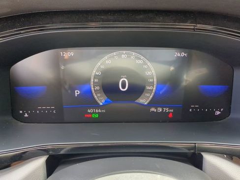 Certified 2023 Volkswagen Taos S FWD image 28