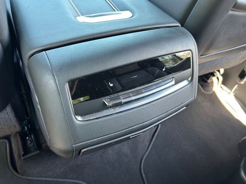 Used 2022 Cadillac Escalade Premium Luxury w/ LPO, Illumination Package AWD/4WD image 43