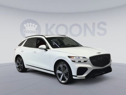 Used 2024 Genesis GV70 2.5T w/ Sport Prestige Package AWD/4WD image 2