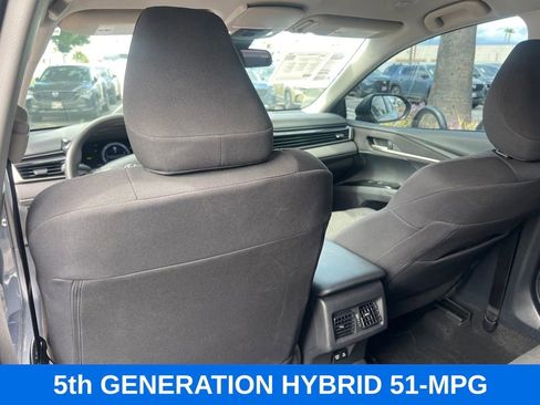 Used 2025 Toyota Camry LE FWD image 60