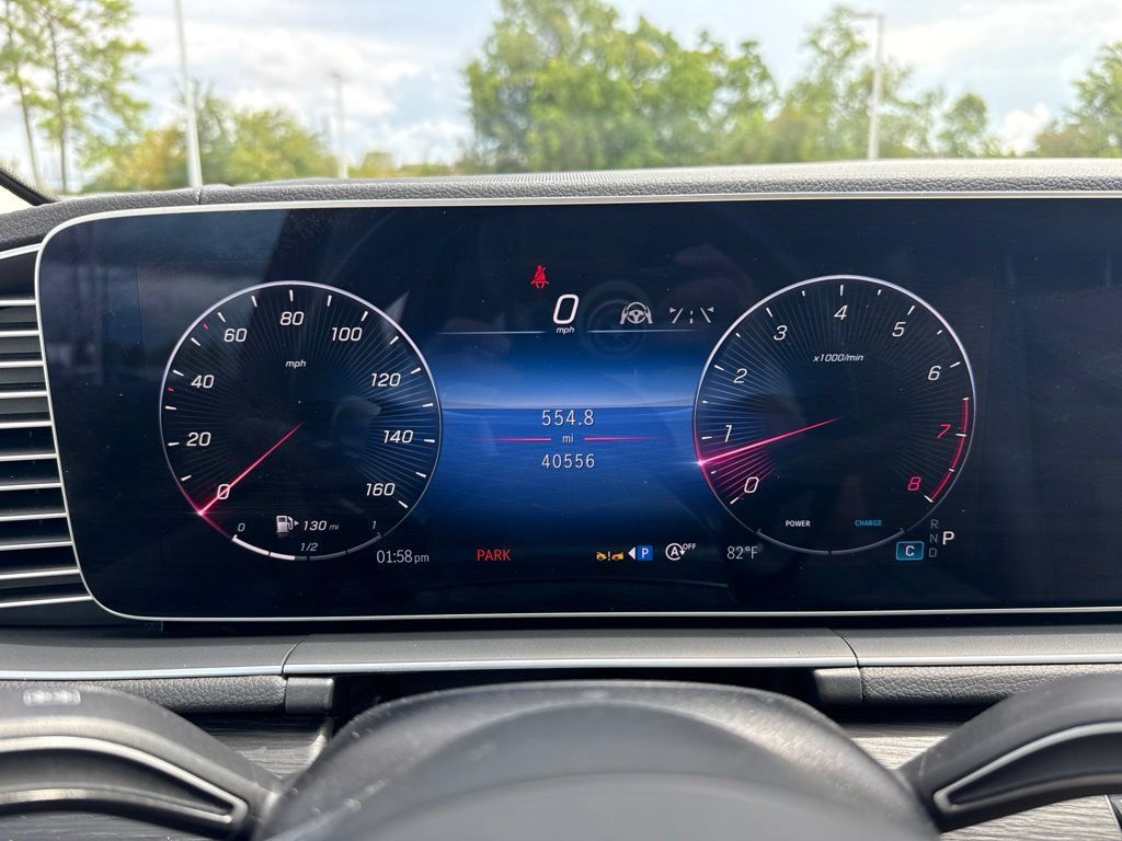 Used 2024 Mercedes-Benz GLS 580 4MATIC image 16