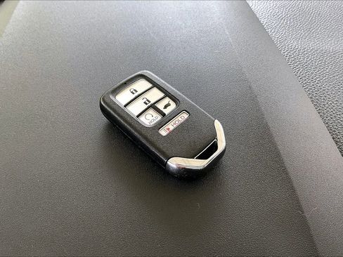 Used 2021 Honda Civic EX image 32