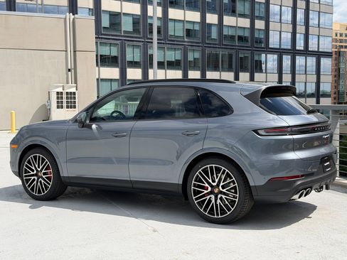 New 2026 Porsche Cayenne S AWD/4WD image 3