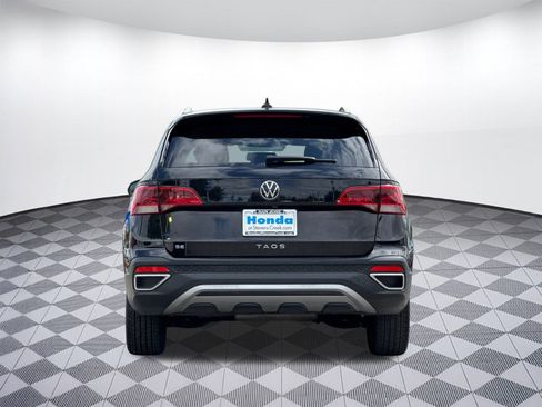 Used 2022 Volkswagen Taos SE image 9