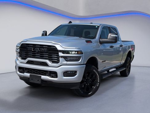 Used 2026 RAM 2500 Big Horn AWD/4WD image 2