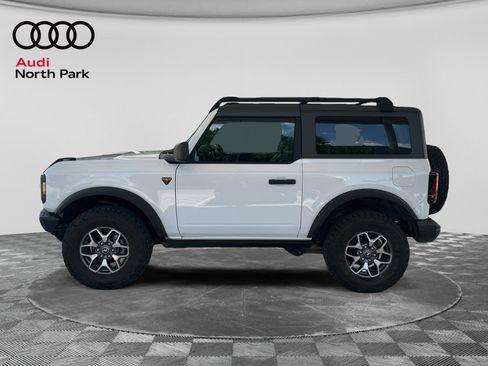 Used 2024 Ford Bronco Badlands AWD/4WD image 2
