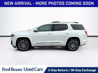 Used 2023 GMC Acadia Denali w/ Denali Ultimate Package video 4