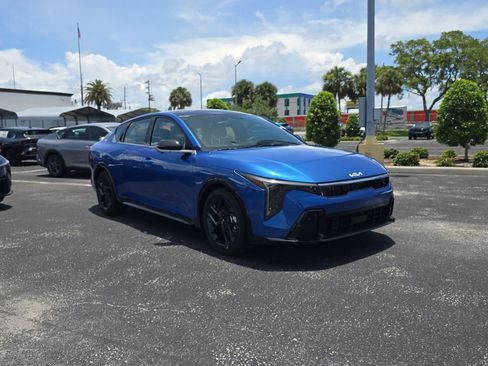 New 2026 Kia K4 GT-Line Turbo FWD image 2