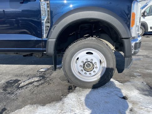 Used 2023 Ford F550 4x4 SuperCab Super Duty w/ Snow Plow Prep Package image 7