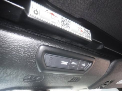 Certified 2022 Jeep Wrangler Unlimited Rubicon w/ LED Lighting Group image 38