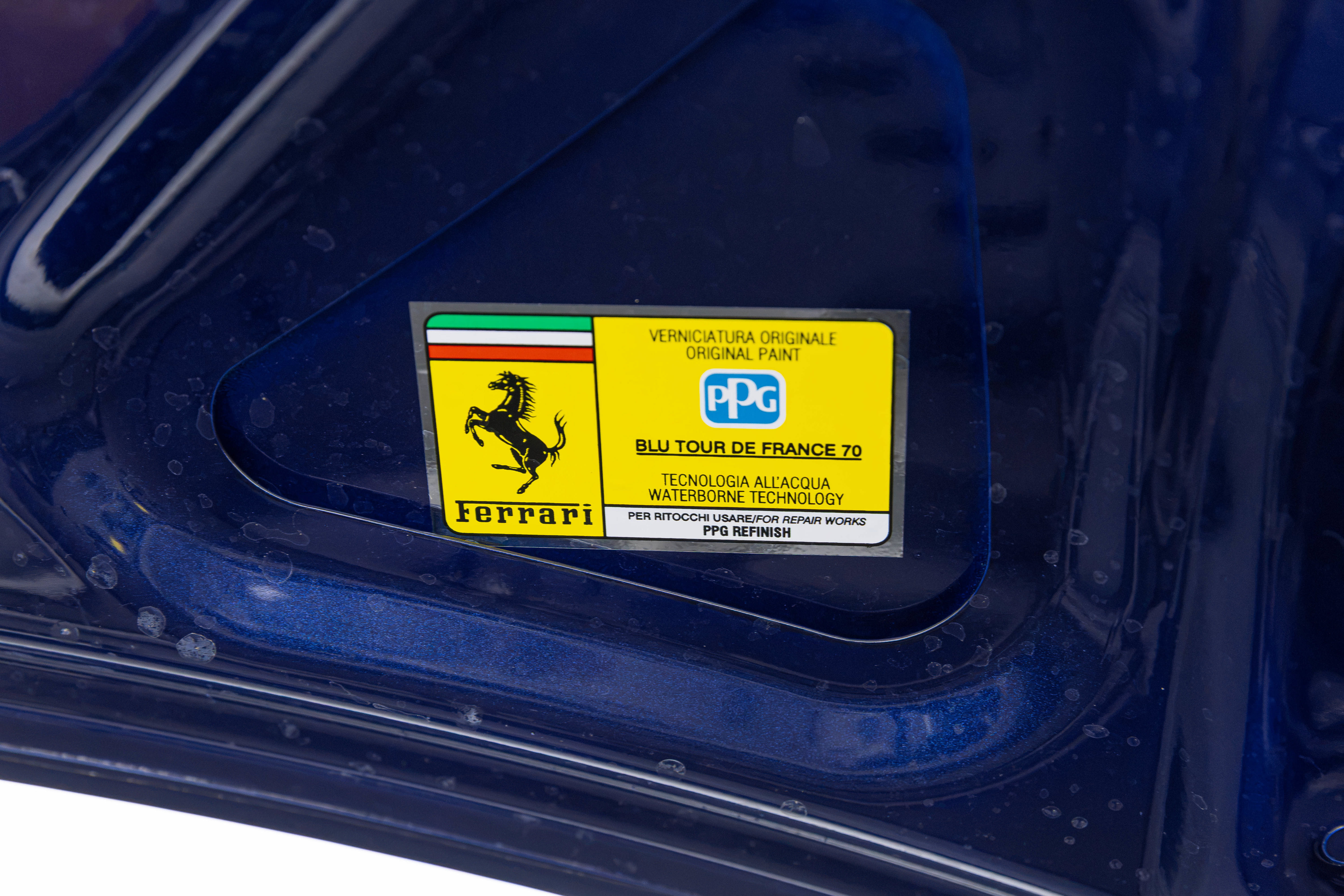 Used 2025 Ferrari Roma Spider RWD image 42