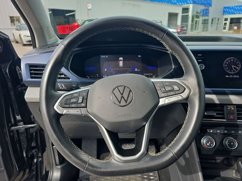 Used 2022 Volkswagen Taos SE AWD/4WD image 14
