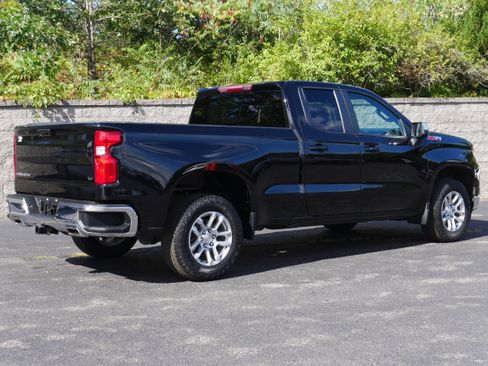 Certified 2023 Chevrolet Silverado 1500 LT w/ Z71 Off-Road Package AWD/4WD image 8