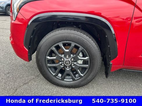 Used 2023 Toyota Sequoia Platinum AWD/4WD image 39