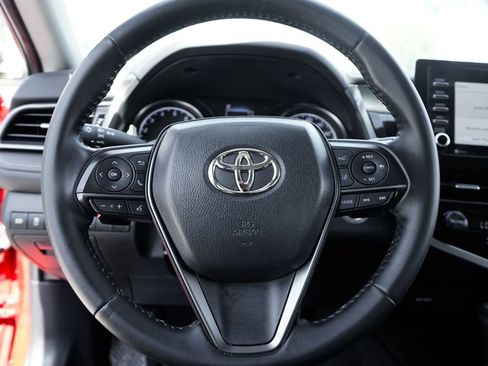 Used 2022 Toyota Camry SE w/ Convenience Package FWD image 21