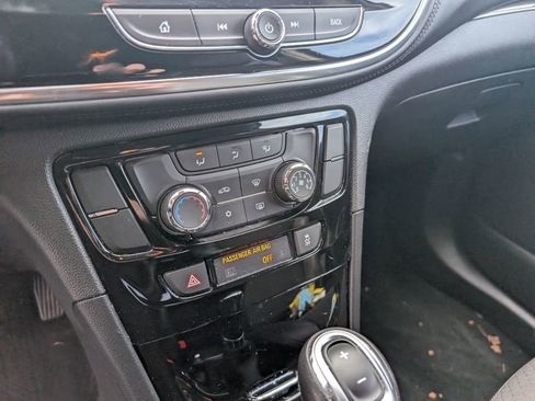 Used 2018 Buick Encore Preferred image 21