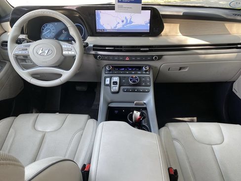 Certified 2024 Hyundai Palisade Limited AWD/4WD image 15