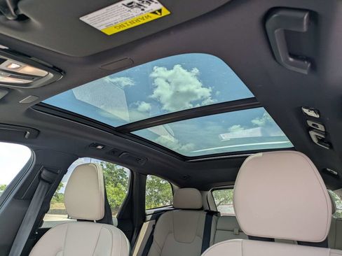 New 2026 Volvo XC60 B5 Core AWD/4WD image 23