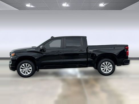 Used 2024 Chevrolet Silverado 1500 Custom RWD image 2