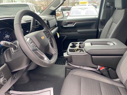 New 2026 Chevrolet Silverado 1500 LT image 9