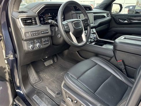 Used 2024 GMC Yukon Denali w/ Max Trailering Package image 8