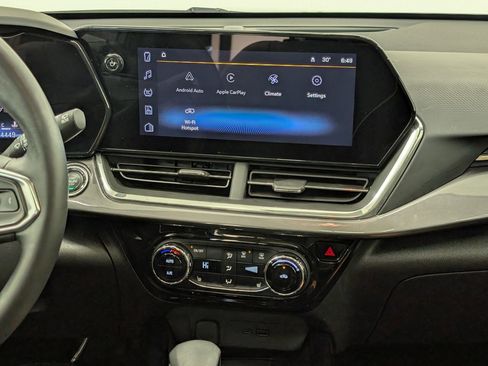 Used 2024 Chevrolet Trax ACTIV w/ Sunroof Package image 27