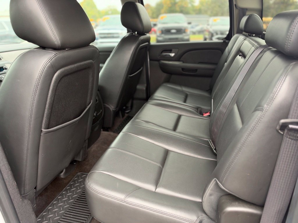 Used 2014 Chevrolet Silverado 3500 LTZ w/ LTZ Plus Package AWD/4WD image 24