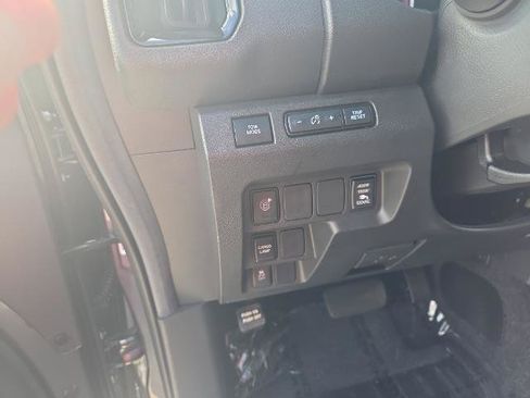 Used 2026 Nissan Frontier SV w/ SV Convenience Package AWD/4WD image 18