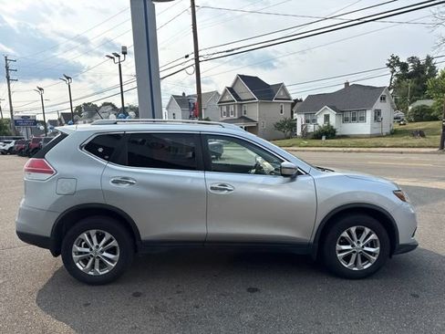 Used 2016 Nissan Rogue SV FWD image 5