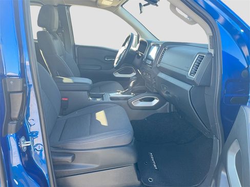 Used 2024 Nissan Frontier SV w/ SV Convenience Package image 27
