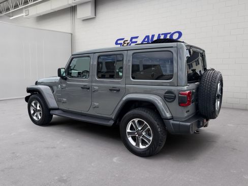 Used 2023 Jeep Wrangler Unlimited Sahara w/ LED Lighting Group AWD/4WD image 3
