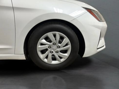 Used 2020 Hyundai Elantra SE w/ Cargo Package (C1) FWD image 25