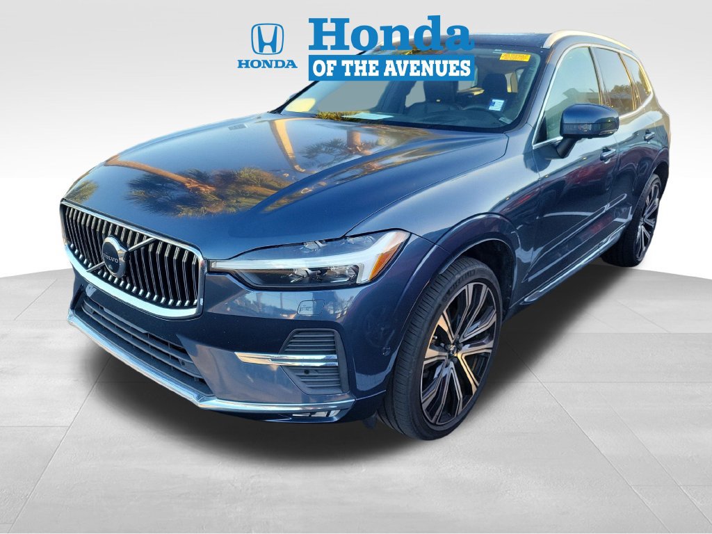 Used 2023 Volvo XC60 B5 Ultimate w/ Climate Package AWD/4WD image 3