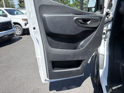 Used 2025 Mercedes-Benz Sprinter 2500 image 14