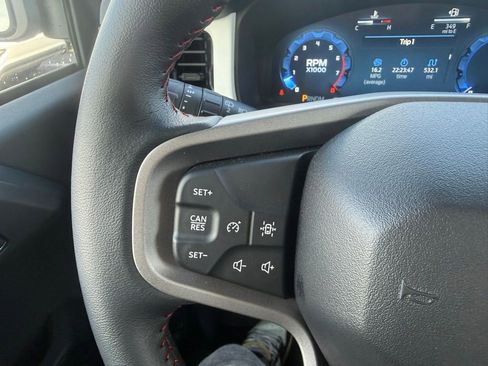 New 2025 Ford Bronco Heritage Edition AWD/4WD image 12