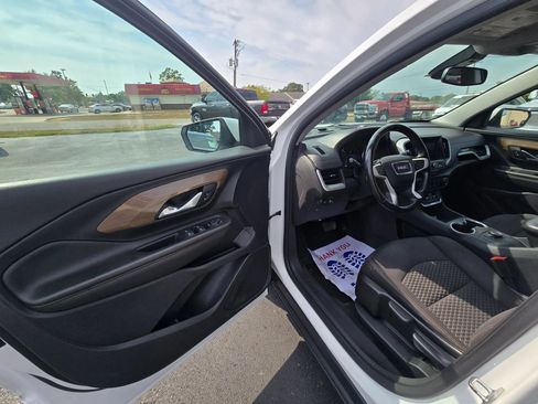 Used 2021 GMC Terrain SLE FWD image 7