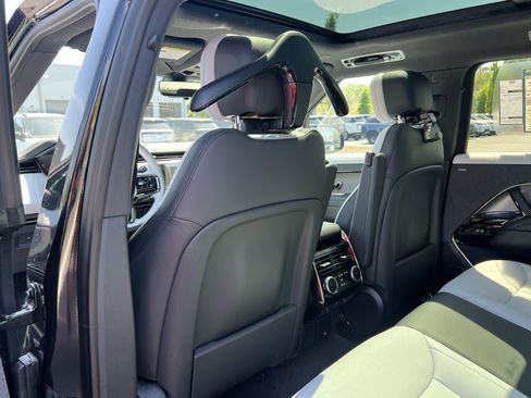 New 2026 Land Rover Range Rover Sport Dynamic SE AWD/4WD image 24