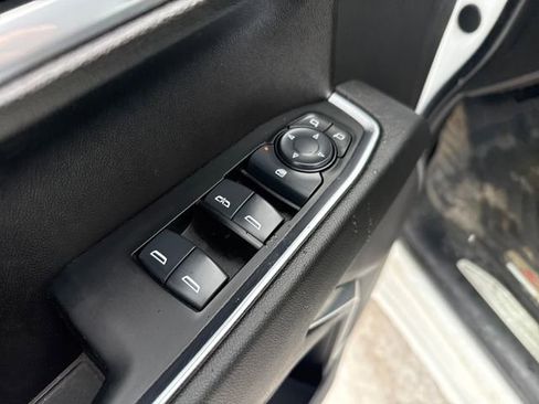 Used 2025 Chevrolet Silverado 1500 LT image 13