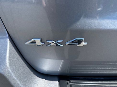 Used 2021 Jeep Grand Cherokee Laredo AWD/4WD image 9