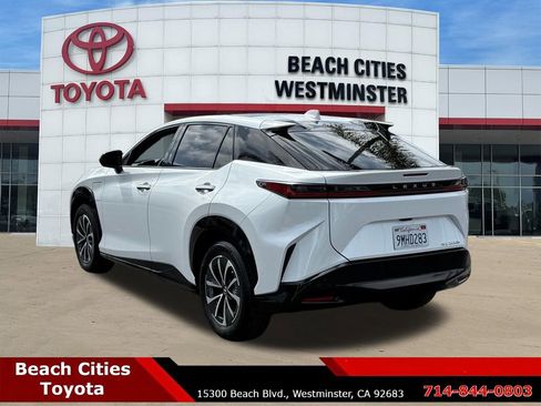 Used 2024 Lexus RZ 300e Premium w/ Technology Package FWD image 8