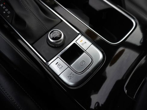 Used 2023 Kia Telluride LX FWD image 19