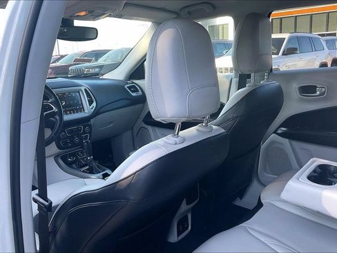 Used 2018 Jeep Compass Latitude w/ Popular Equipment Group AWD/4WD image 34