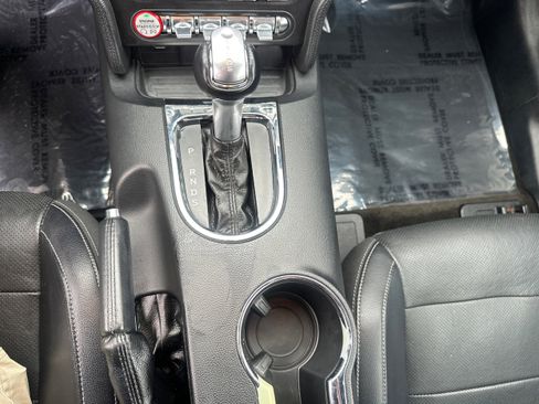Used 2016 Ford Mustang Premium image 15