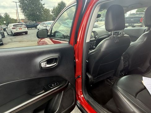 Used 2021 Jeep Compass Limited image 18