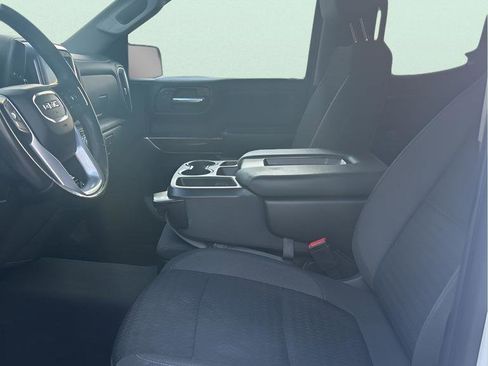 Used 2022 GMC Sierra 1500 Elevation image 12