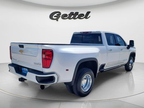 Certified 2024 Chevrolet Silverado 3500 High Country w/ High Country Premium Package AWD/4WD image 5