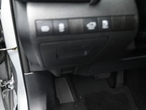 Used 2021 Toyota Camry XSE image 9