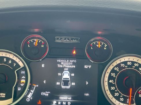 Used 2018 RAM 2500 Laramie AWD/4WD image 15